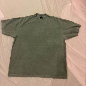 Men’s Shaka Wear heavyweight gray shirt